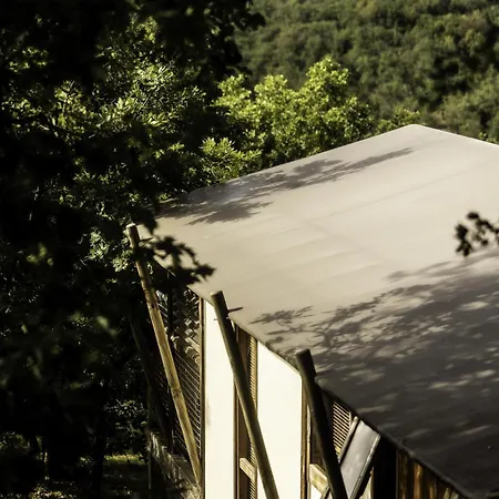 مكان تخييم Domaine De La Faurie *