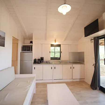 Domaine De La Faurie مكان تخييم Séniergues