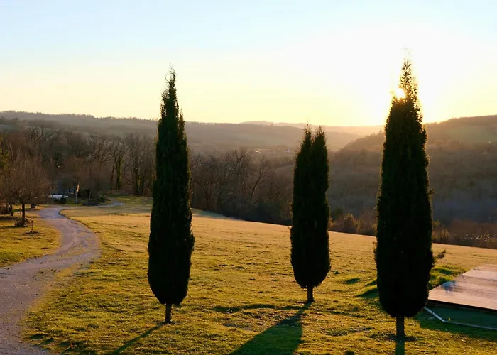 Domaine De La Faurie مكان تخييم Séniergues